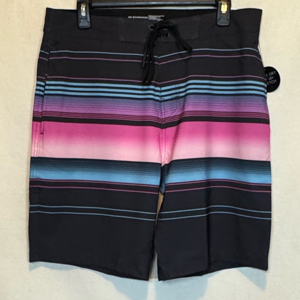 G-147 Men’s No Boundaries NWT Black Pink & Teal Stripe Board Shorts Size 32
